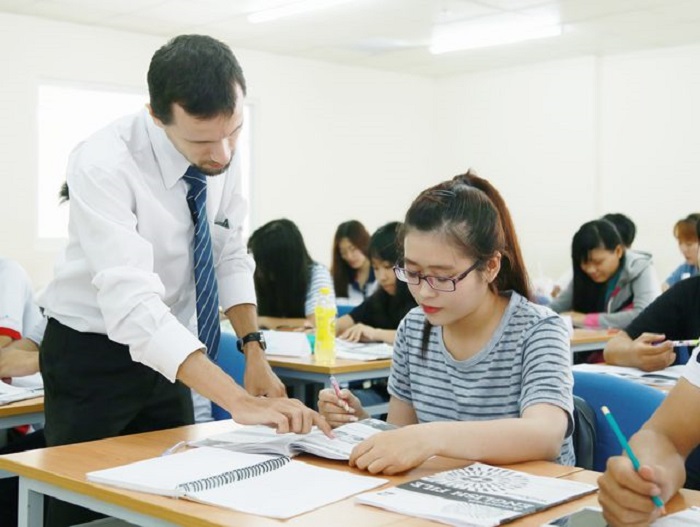 Những thuận lợi và khó khăn khi sở hữu văn bằng 2 ngoại ngữ Khó khăn thử thách của văn bằng 2 ngoại ngữ